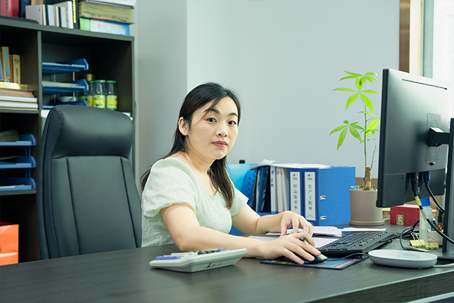 Purchasing Department, Manager Xia